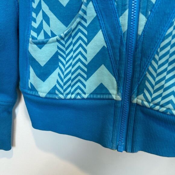 Ivivva by Lululemon Scuba Jacket Girls 12 Chevron Blue - Picture 2 of 10
